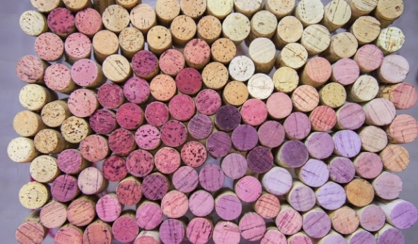 HOMSFOU Set 12 Tappi Da Vino A Forma Di Cuore In Lega Metallica – Riutilizzabili, Sigillanti E Decorativi Per Bottiglie, Perfetti Per Matrimoni E Feste